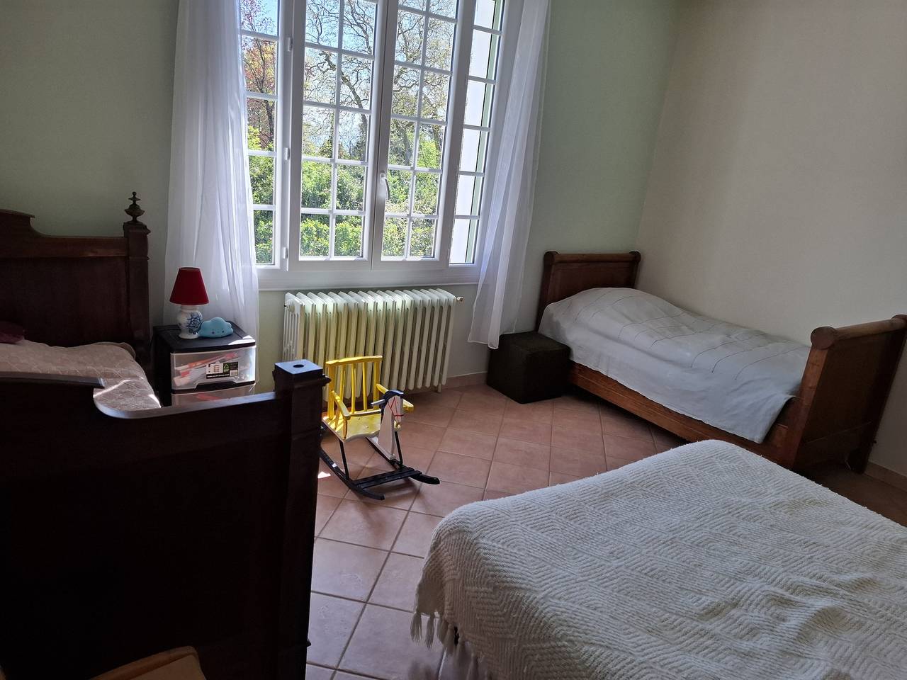 Charmant gîte avec piscine et court de tennis, à deux pas du centre de Saint-Denis in Saint-Denis (Aude), Région de Carcassonne