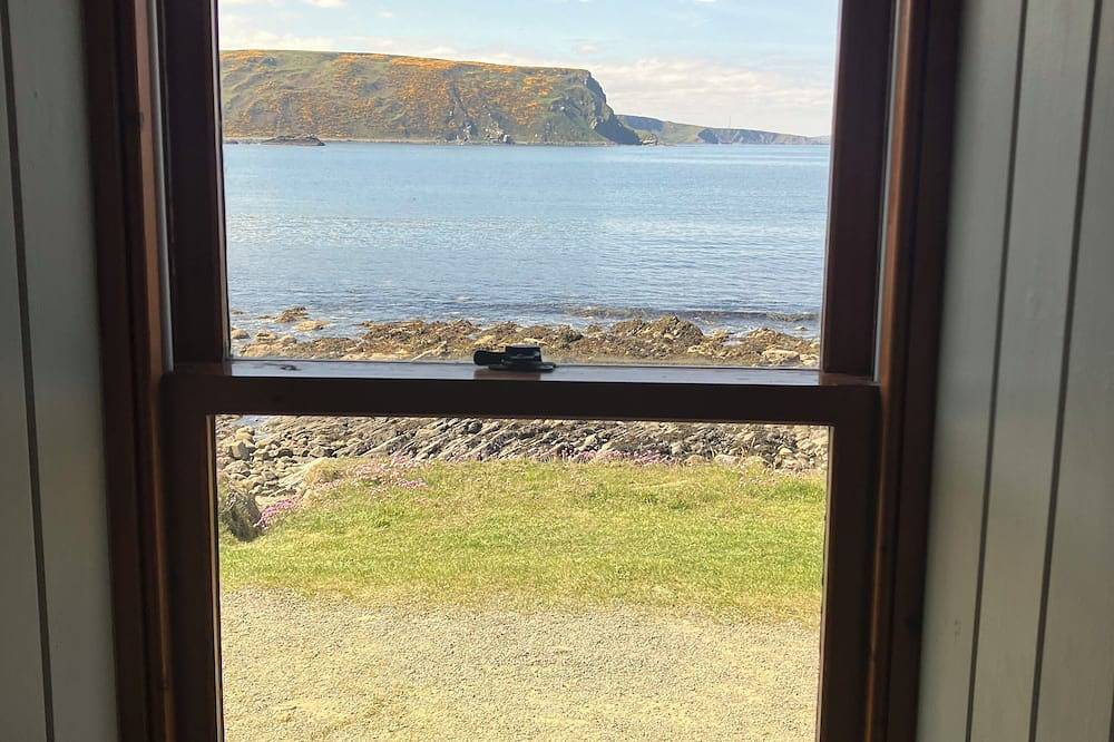 Charming fishermans’ cottage in picturesque Crovie in Crovie, Aberdeenshire