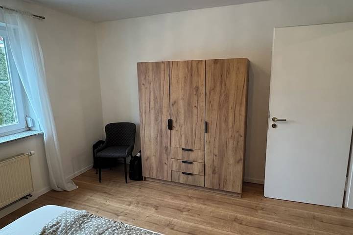 Ganze Wohnung, Vollmöblierte 3-Zimmer-Wohnung zur Miete auf Zeit in Kirchheim unter Teck, Landkreis Esslingen