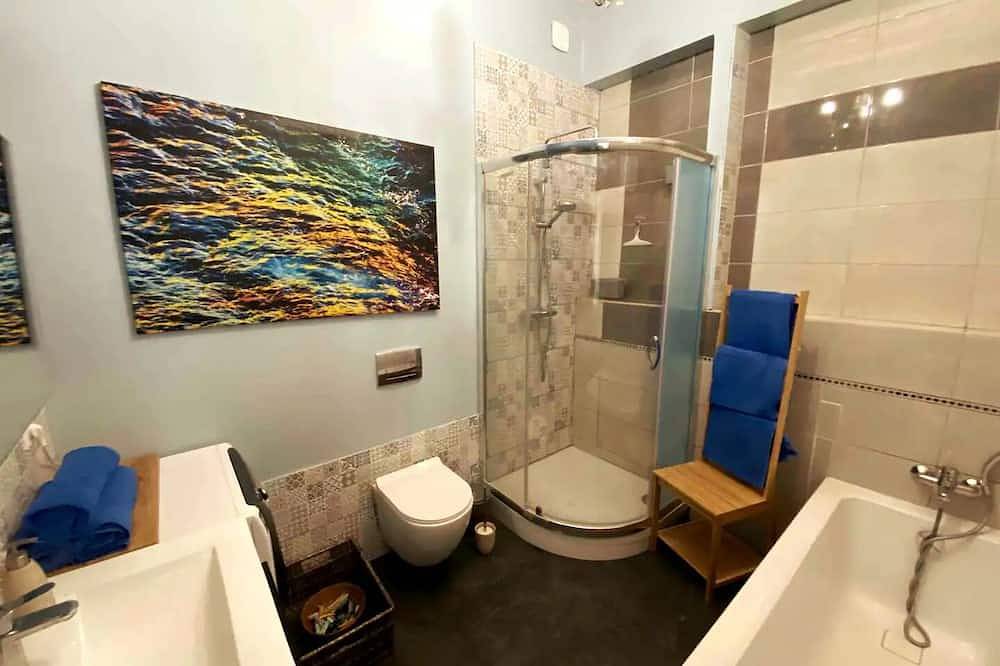 Entire apartment, Appartement Provençal Tout Confort Dans le Var in Les Arcs (Var), Draguignan region