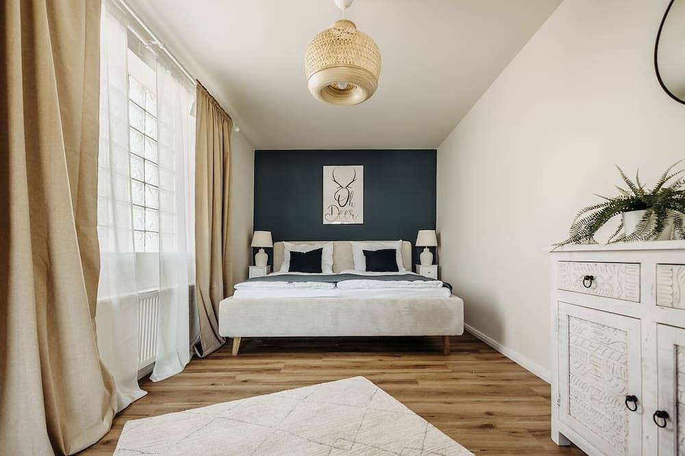 Ganze Wohnung, Ferienwohnung im Sauerland mit privatem Whirlpool & Sauna in Plettenberg, Märkischer Kreis