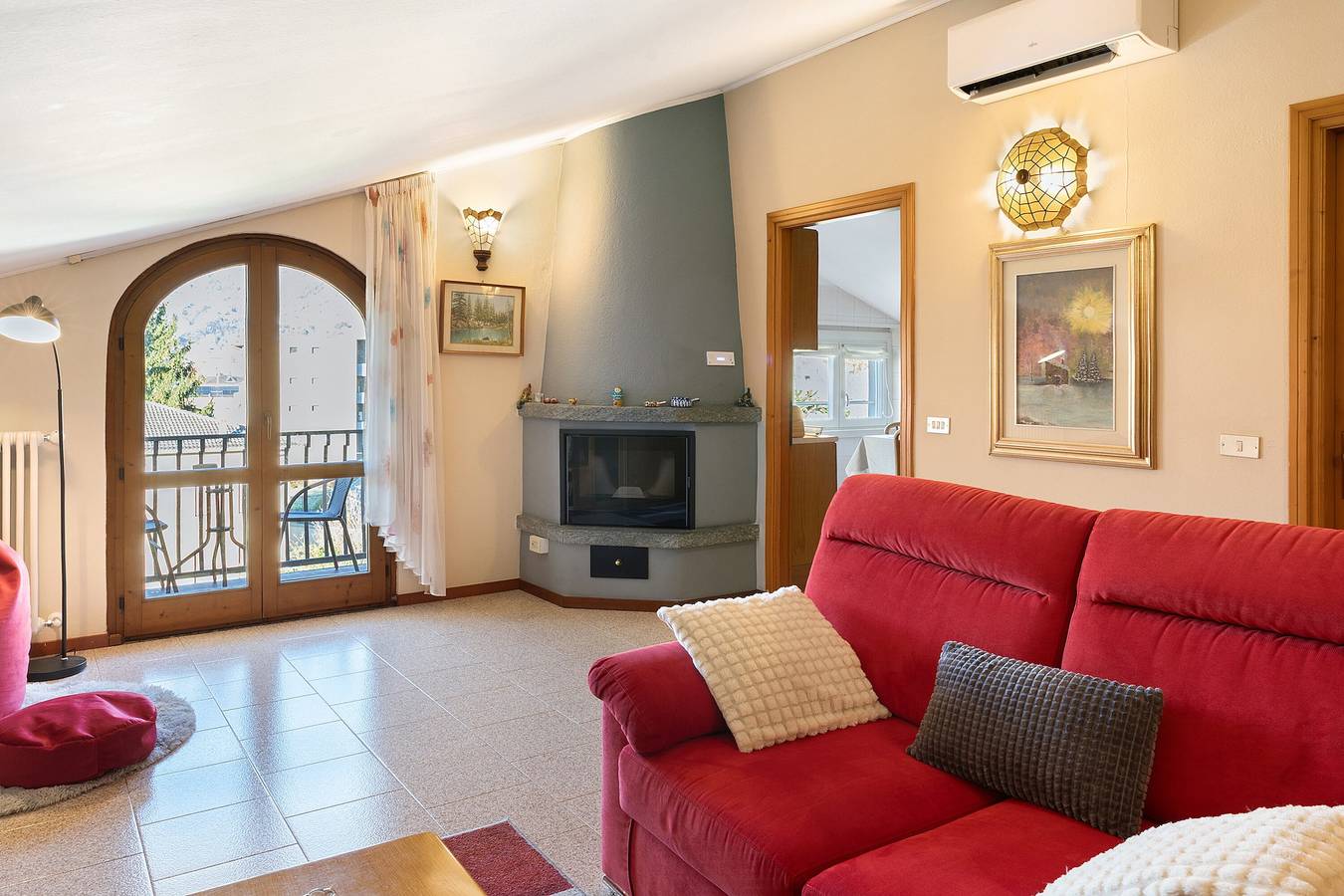 Appartement entier, Appartement 'Casa Vacanze Dal Castelin' avec vue montagne, balcon et climatisation in Sondrio (Ville), Sondrio