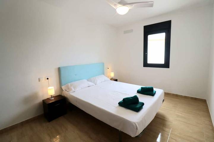 Ferienhaus für 10 Personen, mit Terrasse und Whirlpool sowie Pool in Miami Playa - 3