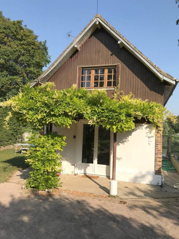 Gîte pour 4 personnes, avec jardin et vue, animaux acceptés à Saint-Pierre-du-Vauvray