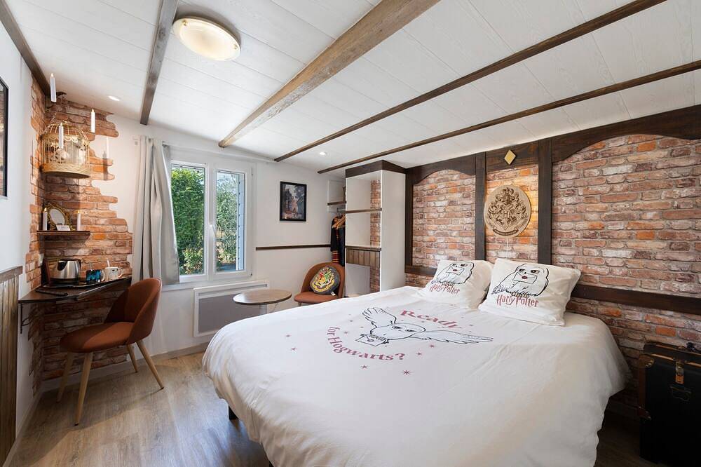 Chambre d’hôtes \"Le Cocon du Sorcier\" dans le Marais Breton Vendéen à 25 mn de Noirmoutier in Châteauneuf (Vendée), Vendée