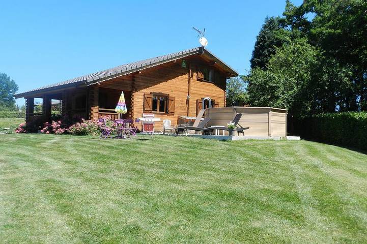 Chalet for 8 people, with garden and hot tub as well as sauna - 1
