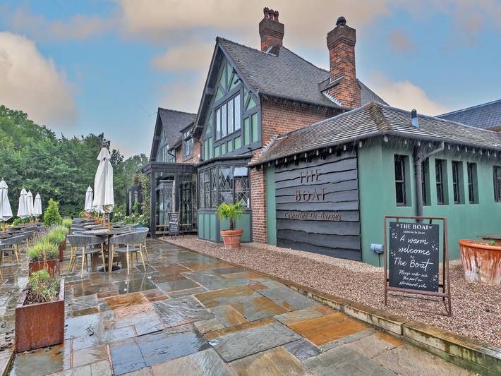 Retreat in Solihull near Nec Birmingham in Solihull, Birmingham Area