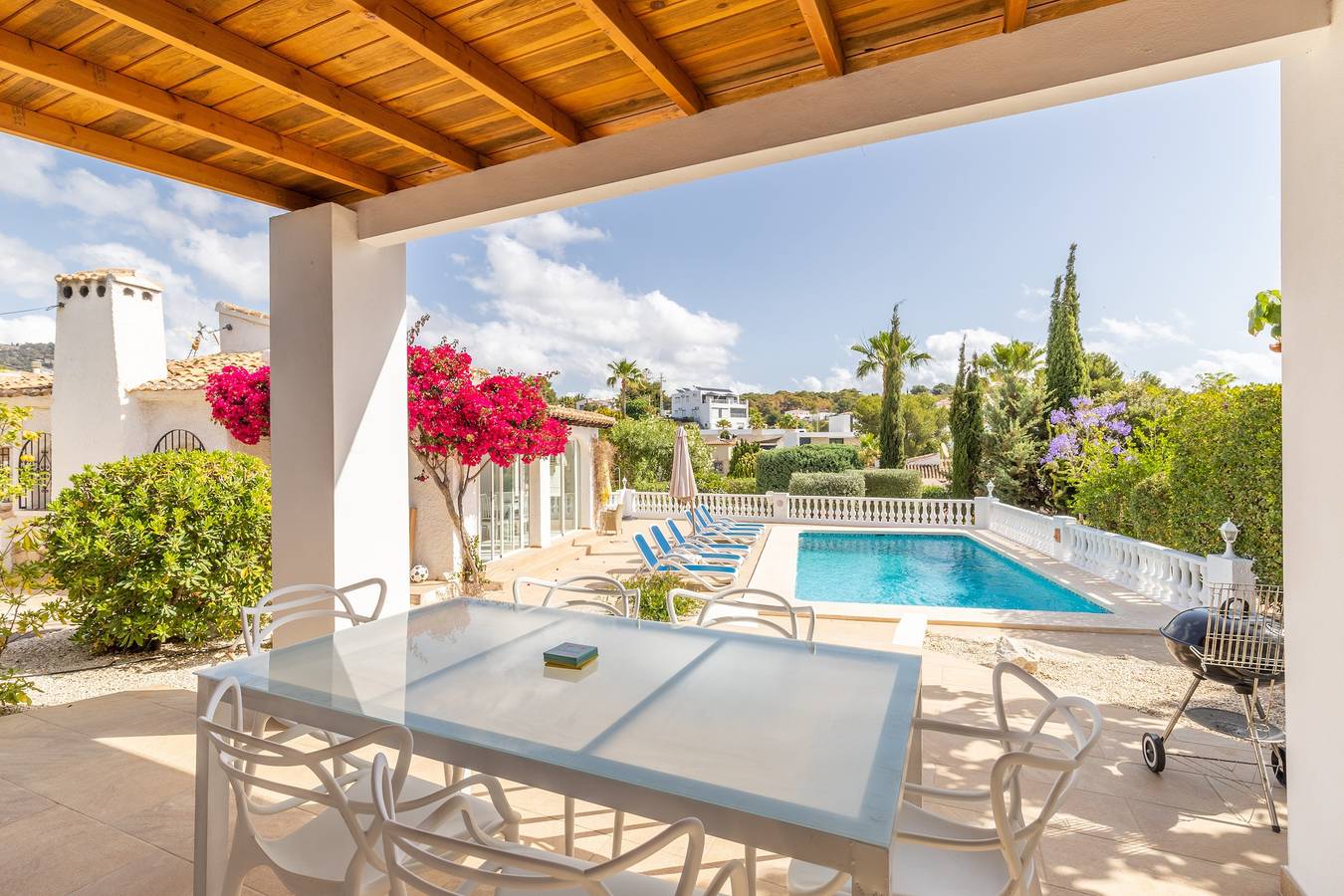 Villa Andes con vistas al mar, piscina, Wi-Fi y jardín in Benisa, Costa Blanca
