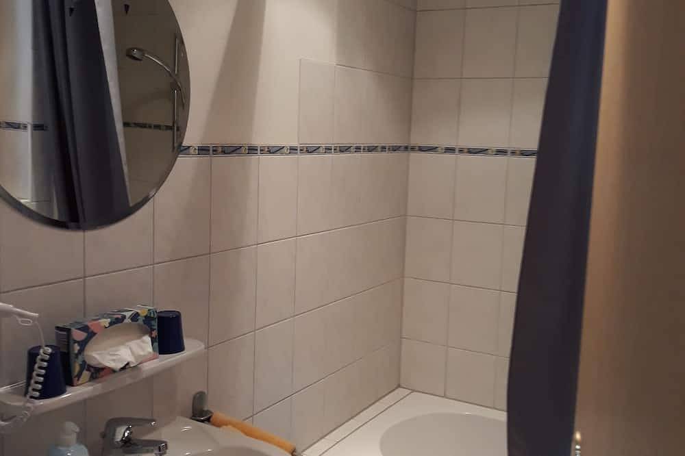 Ganze Wohnung, Monteur-Ferienwohnung in Mörlenbach, Bergstraße