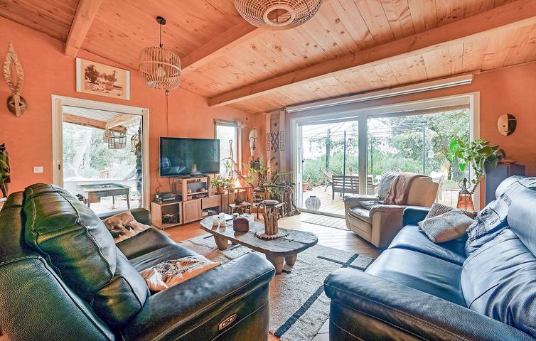 Location de vacances pour 6 personnes, avec piscine ainsi que terrasse et jardin, animaux acceptés à Sommières - 3