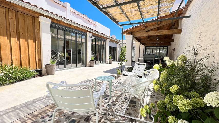 Apartamento vacacional entero, Amazing villa with heated pool and parking in Saint-Martin-de-Ré, Isla de Ré