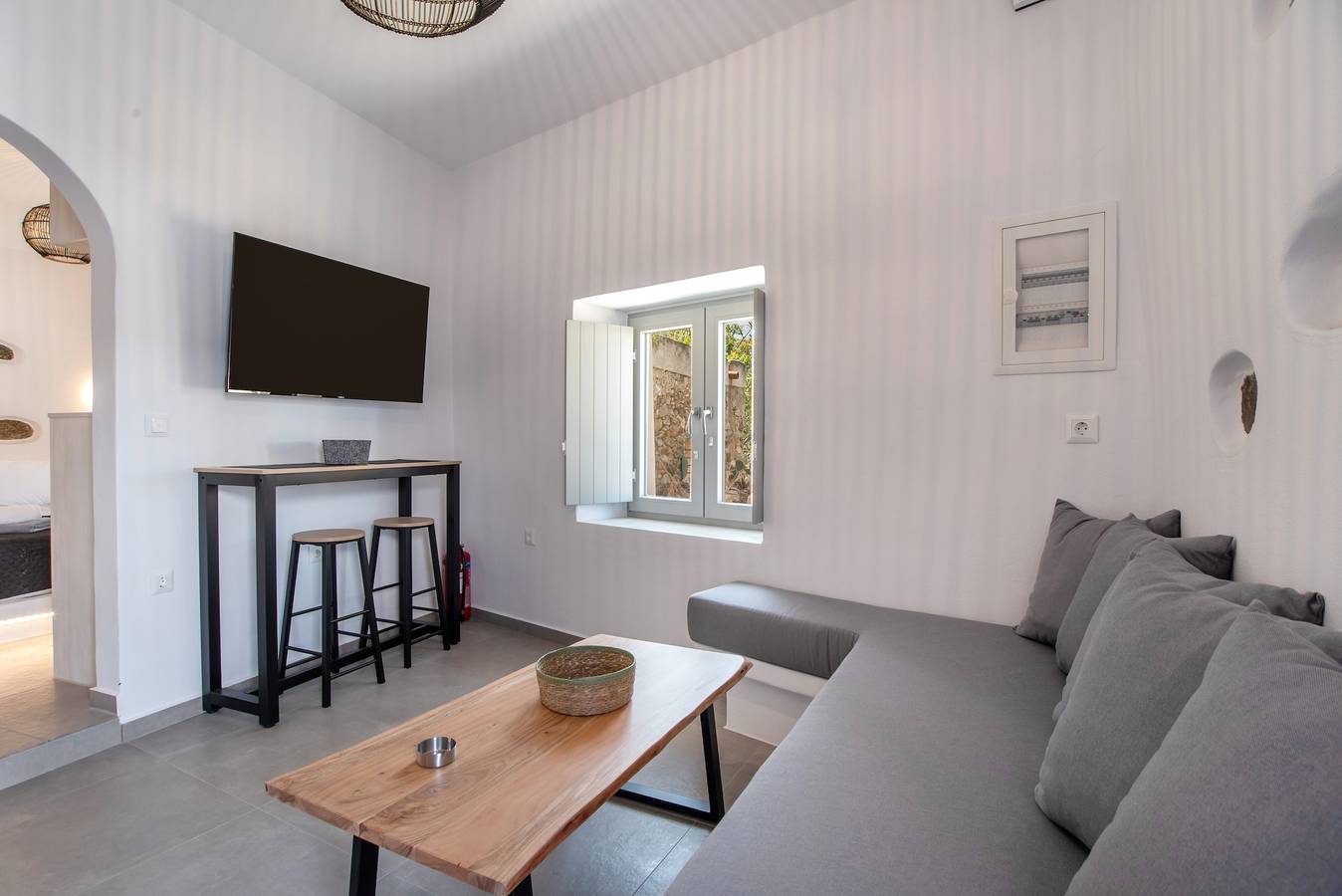 Ganzes Studio, Apartment 'Naexon Vivlos Stone Escape' mit Gemeinschaftsdachterrasse, Wlan und Klimaanlage in Naxos