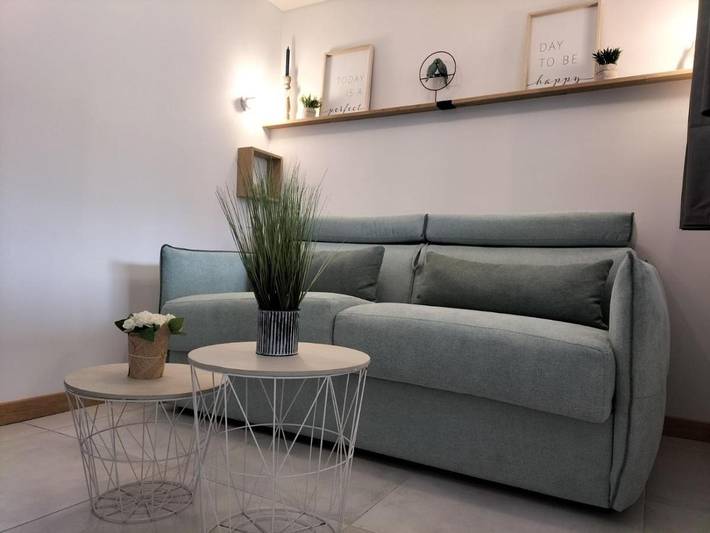 Gîte pour 2 personnes, avec vue sur le lac et vue ainsi que jardin et terrasse dans Esplanade du Lac ( Aix-les-Bains) - 3