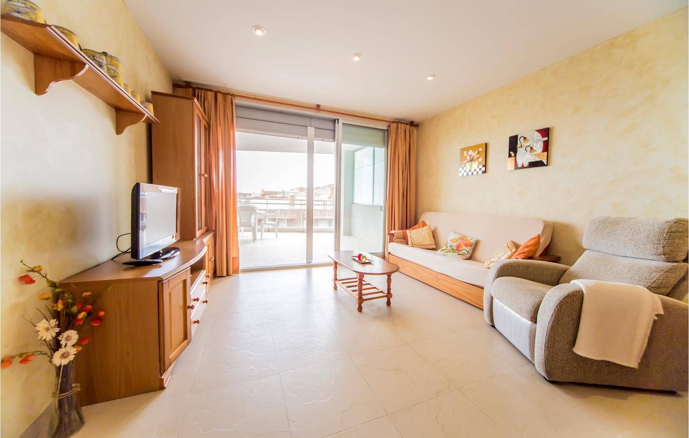 Apartamento vacacional entero, Apartamento con vistas al mar: Aparcamiento, AC, Piscina y Terraza in Marina d'Or, Oropesa del Mar