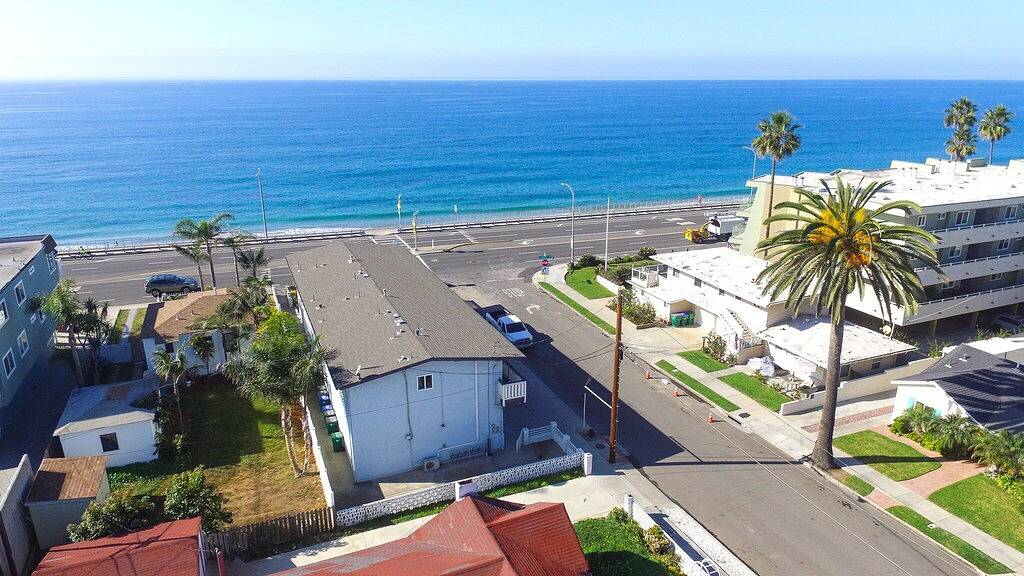 Ganze Wohnung, Beachside condo #A with 2bd /2 bath in Carlsbad, San Diego County