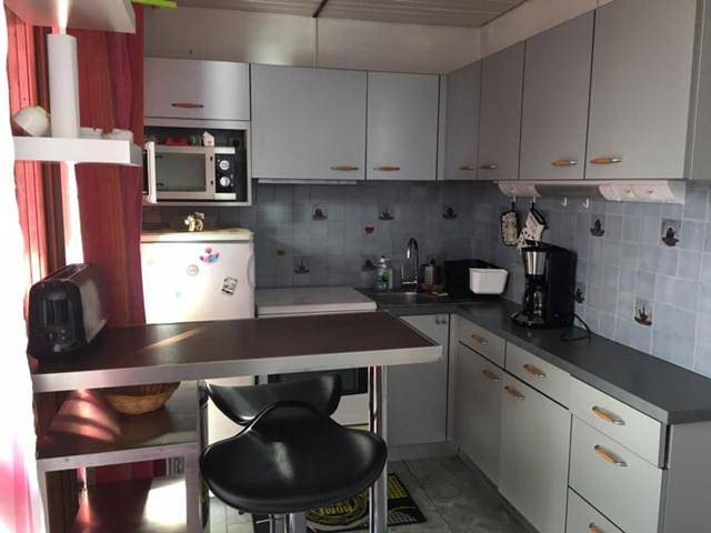 Gîte pour 4 personnes, avec vue et balcon à Mijoux - 3