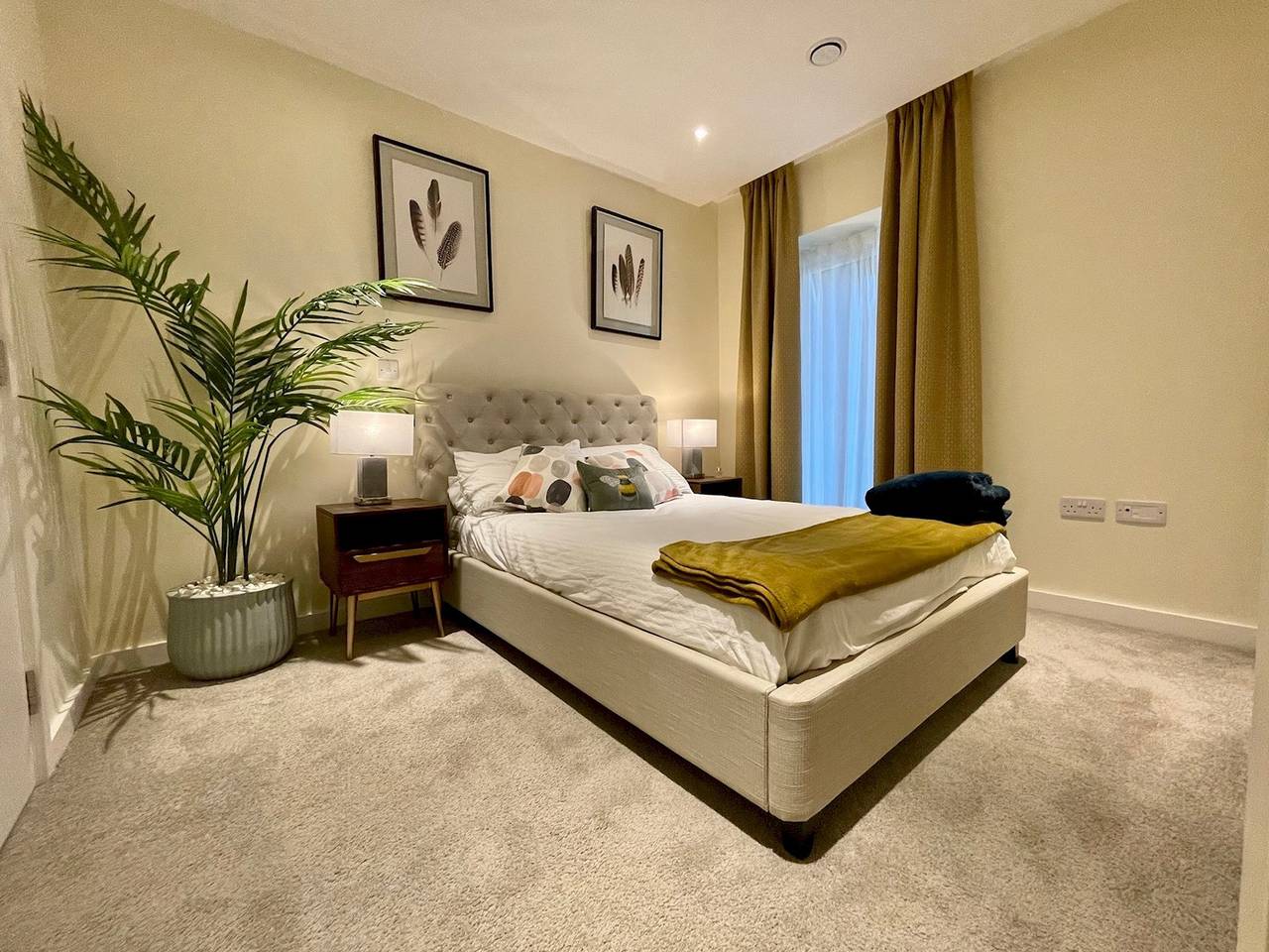 Pass the Keys | Stylish Central Manchester townhouse with parking in Grand Manchester