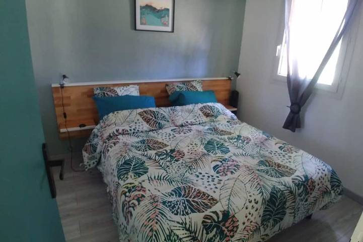 Location de vacances pour 5 personnes, avec terrasse et piscine à Cublac - 2