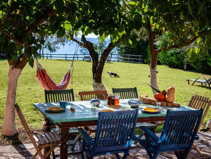 Finca für 8 Personen, mit Balkon und Terrasse sowie Garten und Seeblick auf Korfu