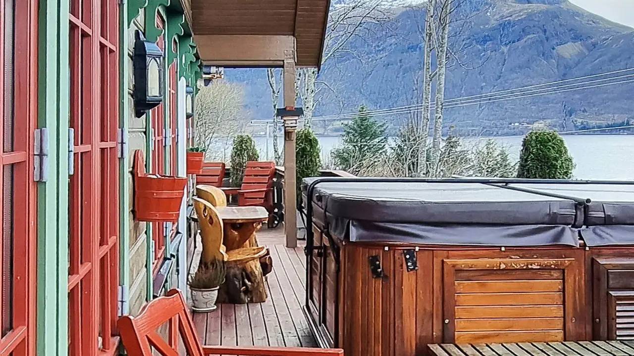 Ferienhaus für 9 Personen (136 m²) in Hundeidvik in Sykkylven