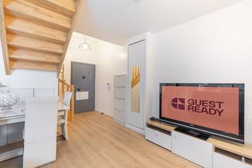 Gîte pour 8 personnes, avec balcon dans La Plaine Saint-Denis