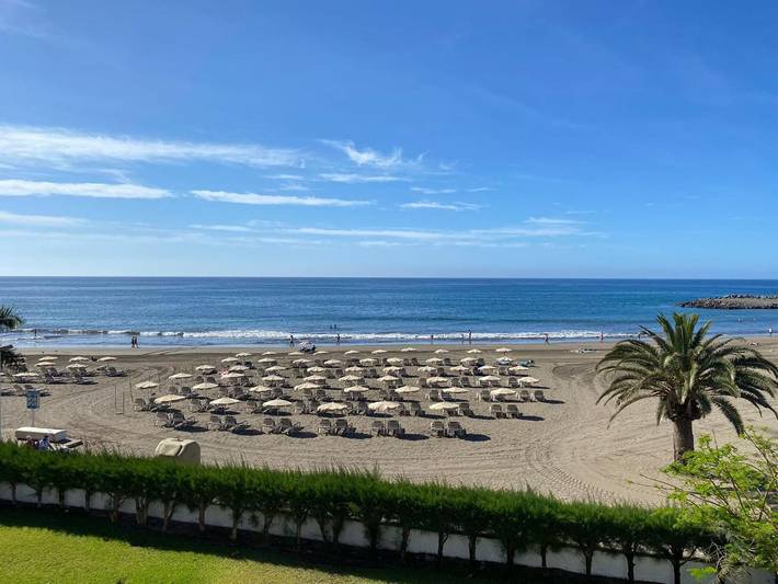 Apartamento para 4 personas, con vistas y jardín en Playa de las Burras