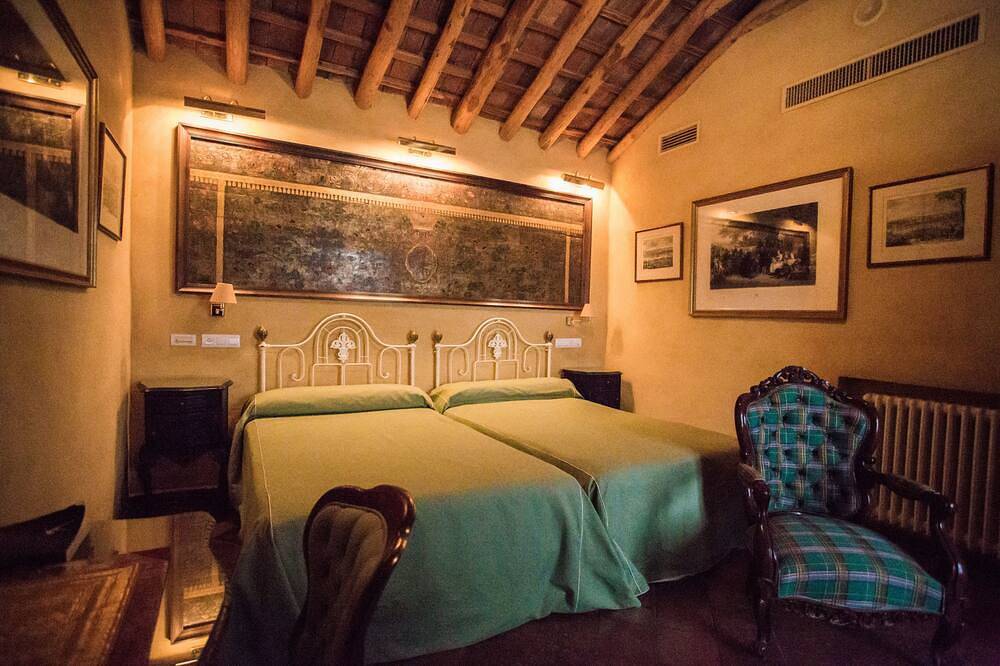El Palacio De San Benito - Rural chic in Cazalla de la Sierra, Sierra Morena
