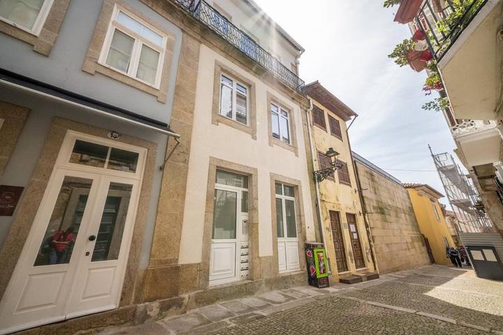 Apartamento de férias para 3 pessoas, com varanda e vista em Barcelos