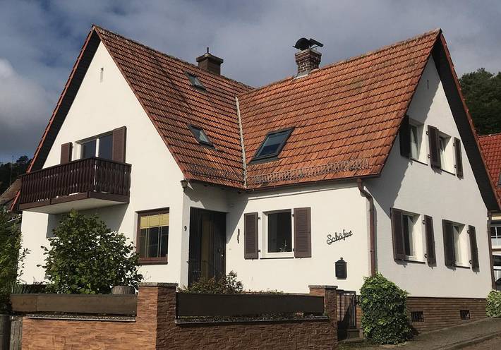 Ferienhaus für 8 Personen, mit Balkon und Terrasse sowie Garten in Dahn