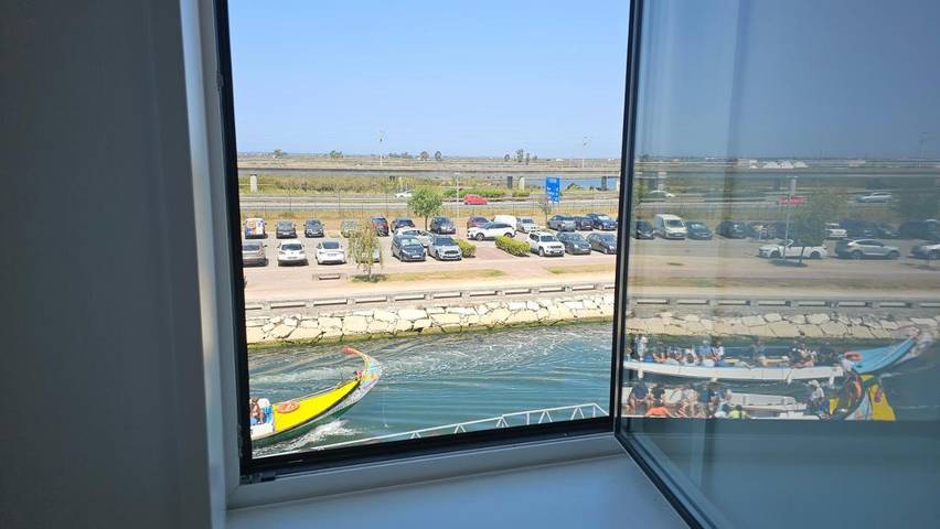 Casa de férias para 2 pessoas, com vista para o lago e vista e ainda terraço em Aveiro