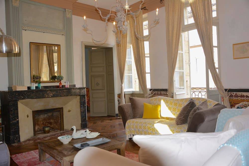 Appartement entier, Appartement de prestige au coeur de Lectoure in Lectoure, Gers