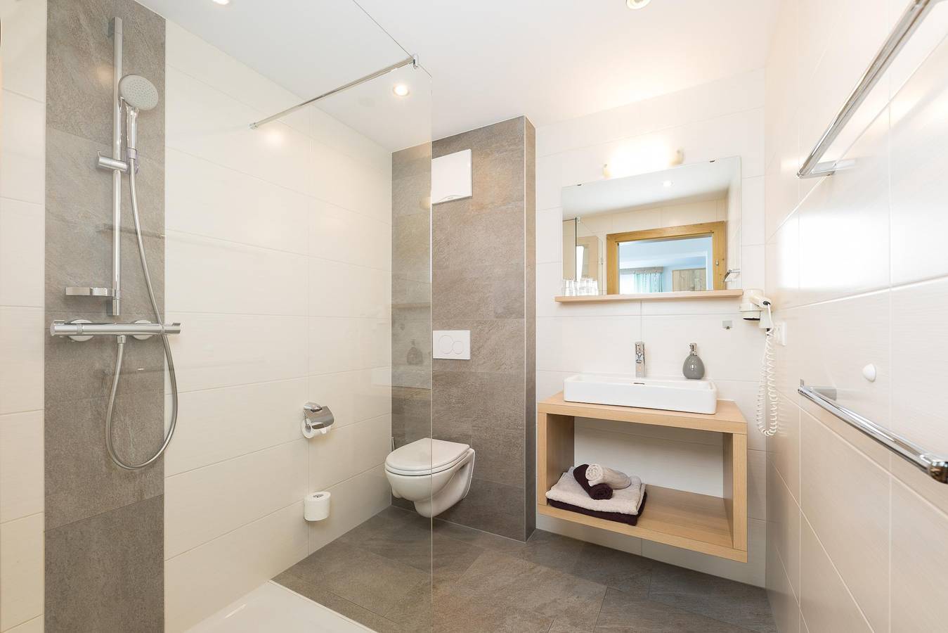 Mittlere Ferienwohnung "Almfleckl" 3 Nächte in Neder, District d'Innsbruck-Land