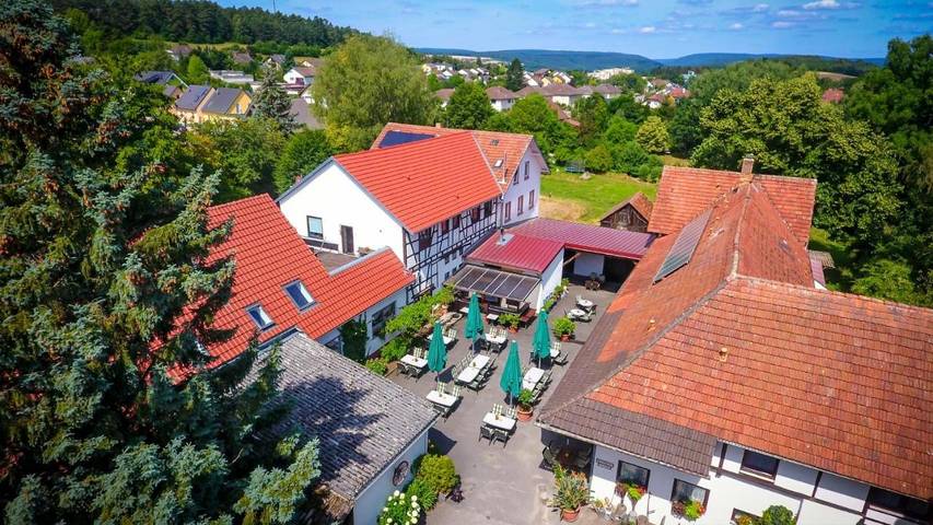 Hotel, mit Garten und Ausblick in Marktheidenfeld - 2