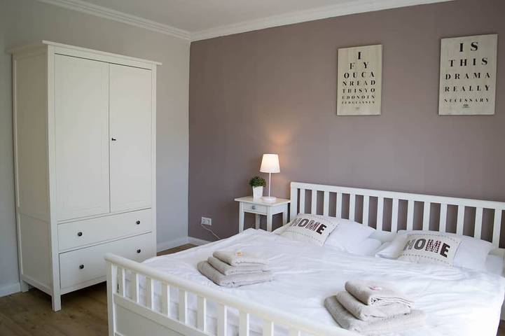 Ganze Wohnung, Nordic * Ferienwohnung an der Nordsee * Zuhause am Meer in Husum, Nordfriesland