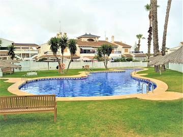 Chalet för 6 Personer i Mil Palmeras, Costa Blanca, Bild 1