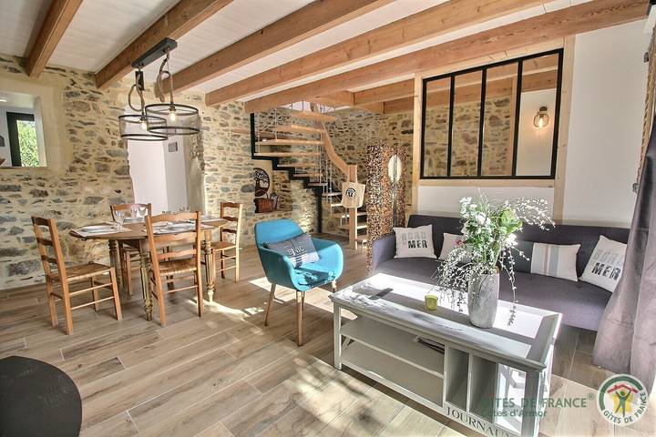 Gîte pour 4 personnes, avec Terrasse et Jardin dans Binic-Étables-sur-Mer