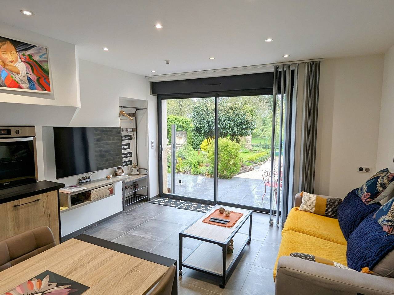 Gîte rénové avec terrasse ensoleillée et parking à Pierrefitte-sur-Aire in Pierrefitte-sur-Aire, Région de Commercy