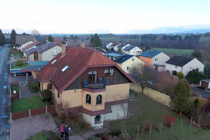 Ganze Wohnung, Ferienwohnung Raithel - Ferienwohnung mit Balkon und Blick auf den Waldstein in Schwarzenbach an der Saale, Landkreis Hof