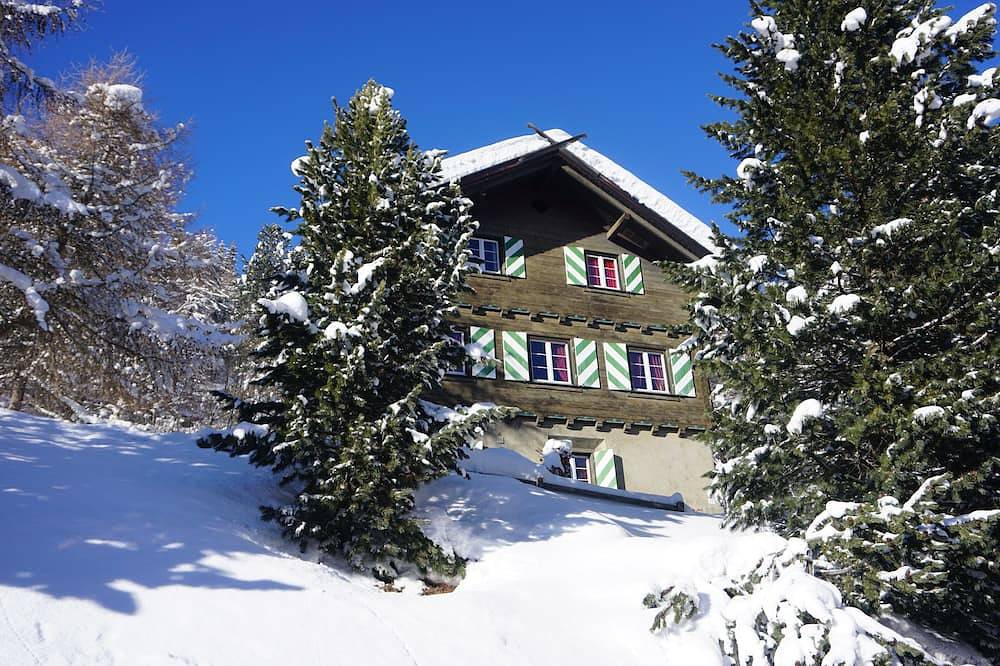 Charmantes Engadiner Chalet in St.Moritz. Historisches Flair und perfekte Lage in St. Moritz 3 Bad, St. Moritz