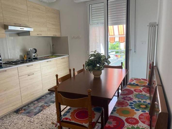 Appartamento per 5 persone, con Balcone e Giardino a Viserbella