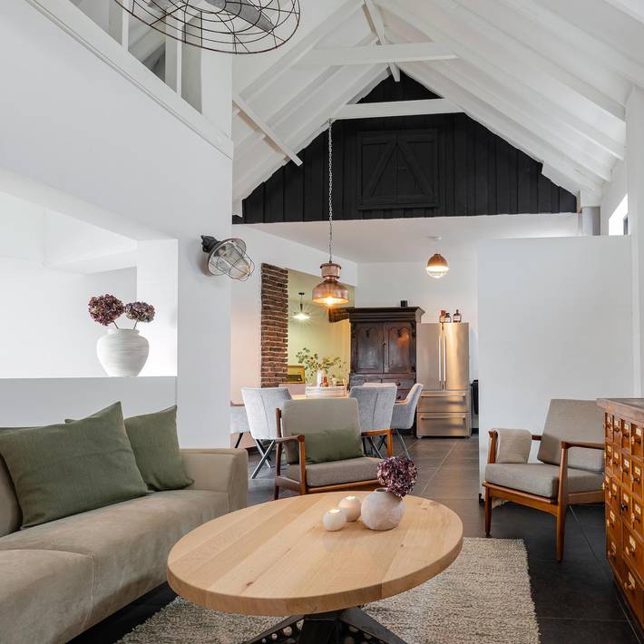 Strandhaus für 6 Personen, mit Terrasse und Balkon/Terrasse in Egmond aan Zee