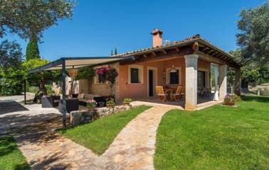 Finca in Selva, Mallorca Inselmitte für 8 