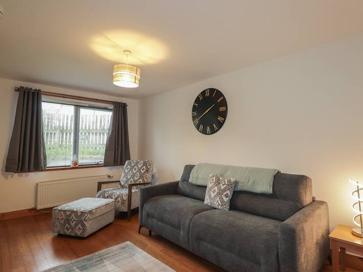 Entire apartment, 39 Knocknagael in Highlands
