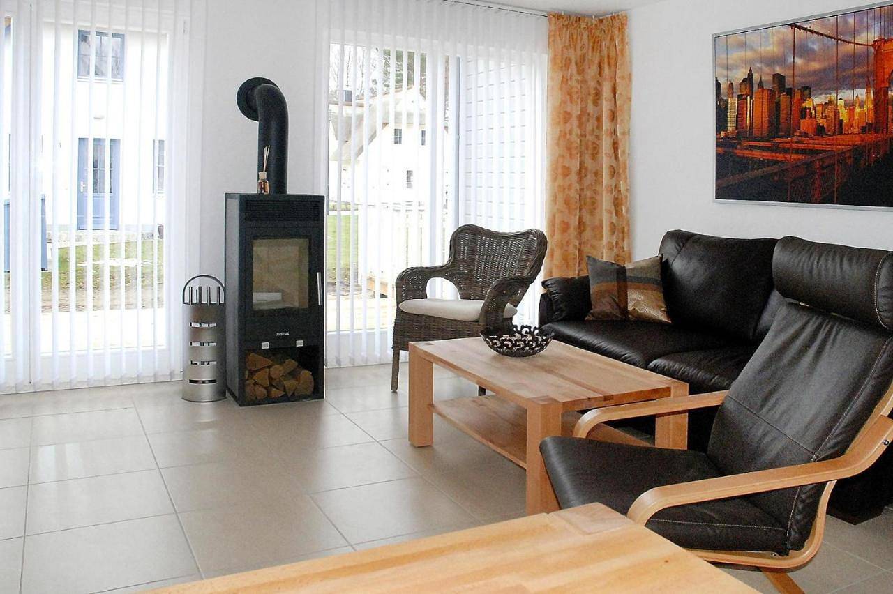 Two-Bedroom Holiday Home in Ostseebad Glowe, Glowe