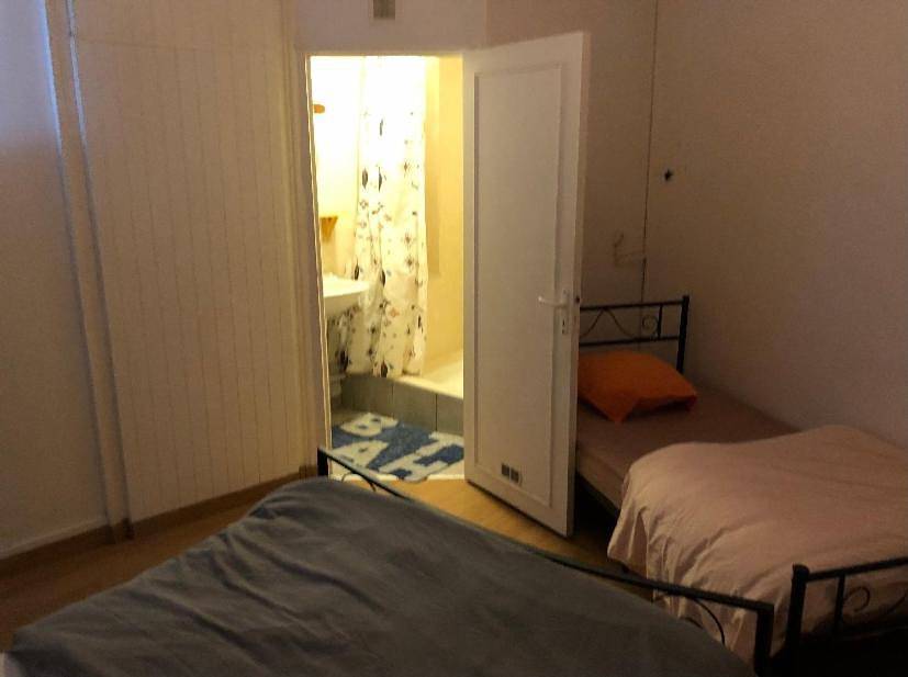 Appartement entier, One-Bedroom Apartment in Hirson, Aisne