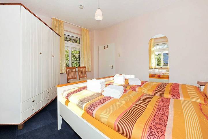 Ferienhaus für 7 Personen, mit Terrasse und Garten in Ostfriesland - 4