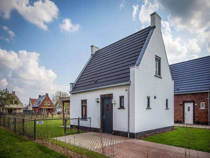 Vakantiehuis voor 4 personen, with Terras and Tuin as well as Zwembad in Thorn