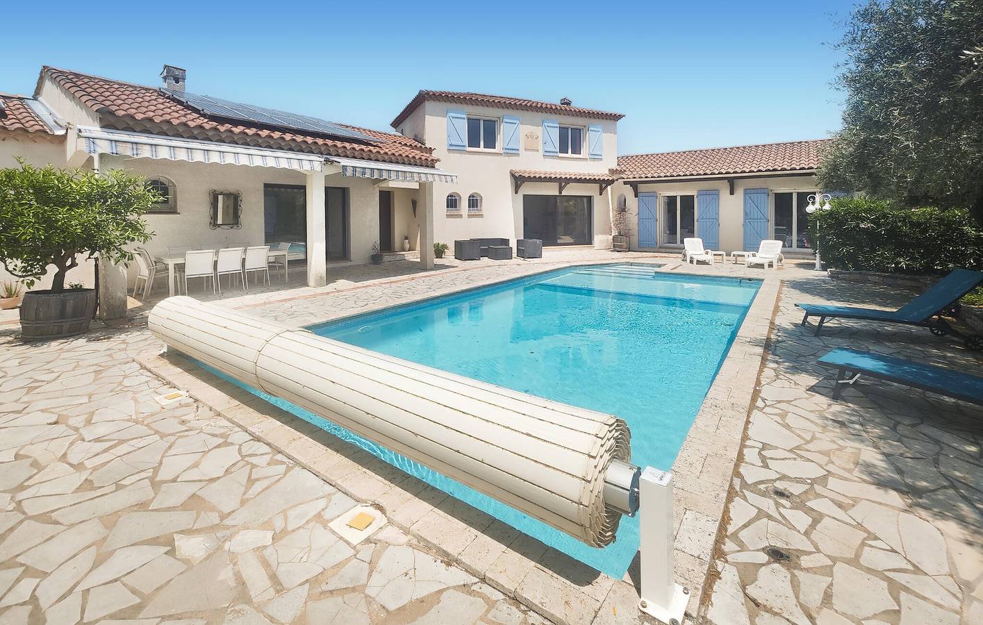 Laurens Oase: Geräumiges Appartement mit Pool, WiFi & A/C in Laurens, Mittelmeerküste (Frankreich)