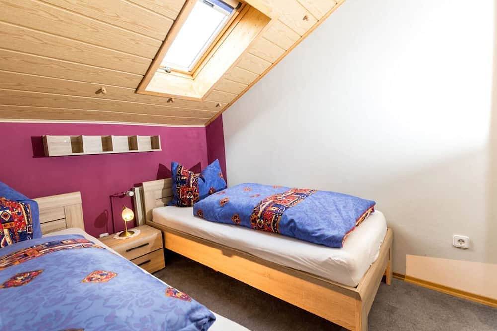 Ganze Wohnung, \"Haus Osserblick\"  - Ruhe - Abschalten - Auftanken   - Appartment Riedelstein in Arrach, Ostbayern