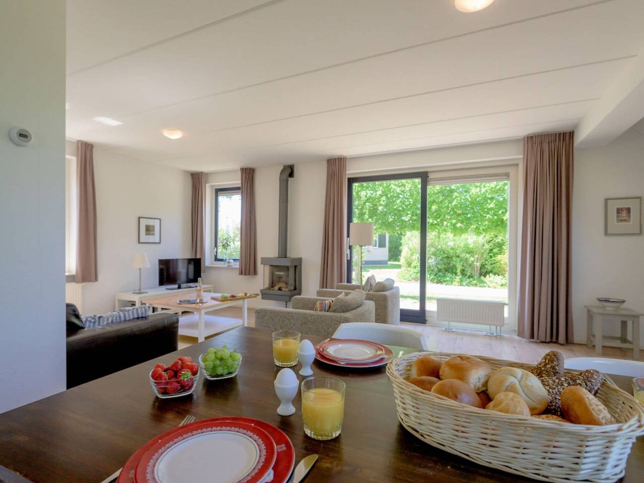 Bungalow in Sondel nahe Slotermeer in Ijsselmeer